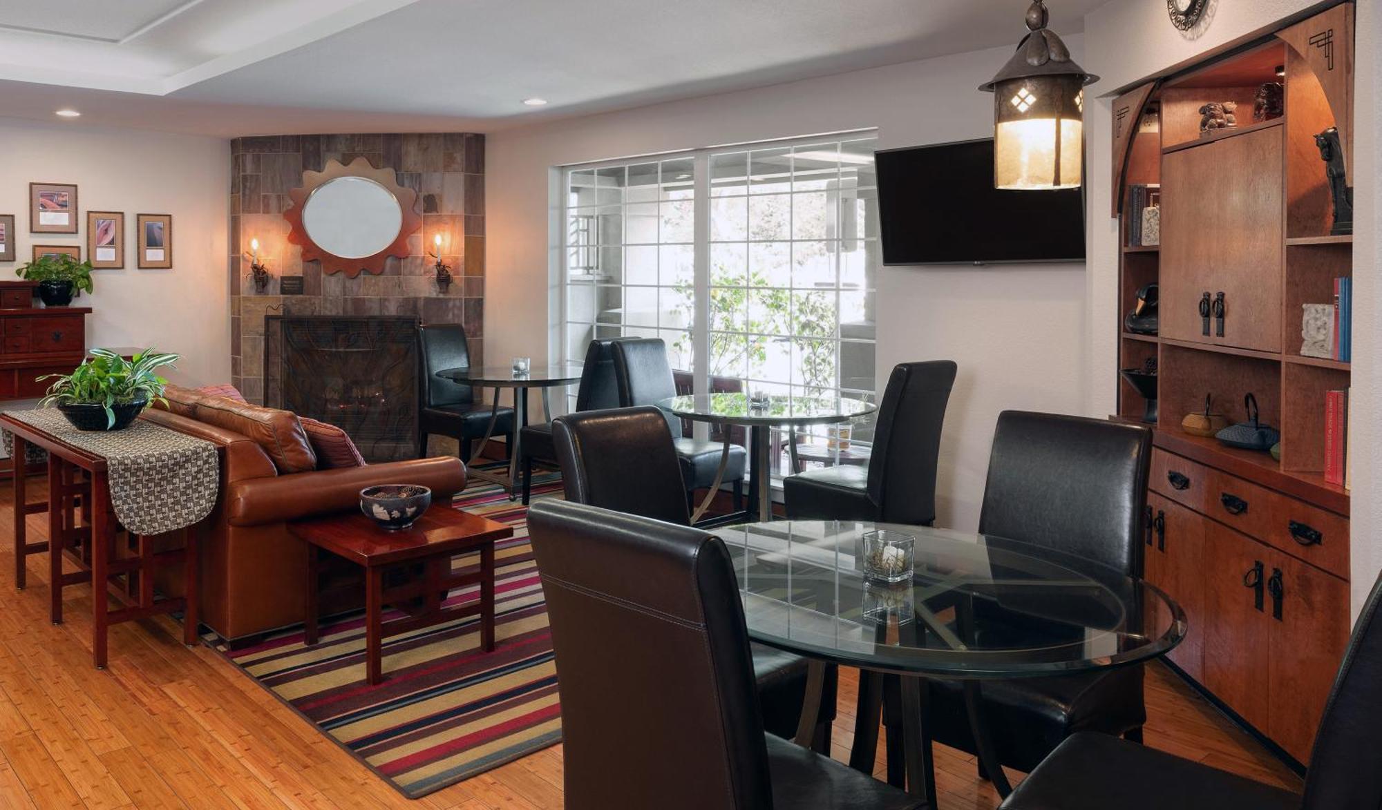 Larkspur Landing Extended Stay Suites Роузвілл Екстер'єр фото